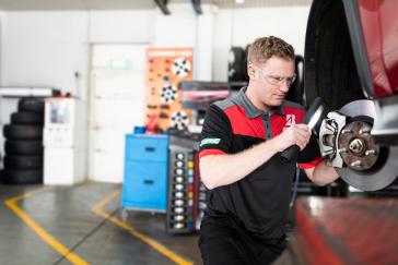 Bridgestone Select Tyre and Auto has been recognised for its exceptional customer service