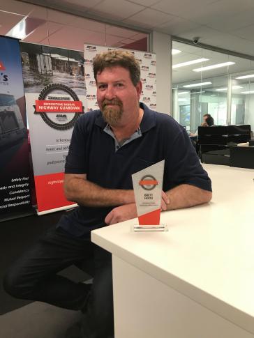 Moama based truck driver, Brett Hood has become the fourth recipient for 2018 of the Australian Trucking Association’s (ATA) Bridgestone Bandag Highway Guardian honour.