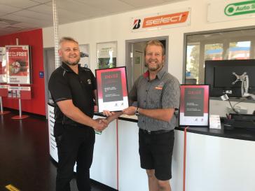 Bridgestone Select Welshpool and Martin de Villiers (rights) won both New Store of the Year and the WA regional award, pictured with Bridgestone’s Jamie McGillvray (left).