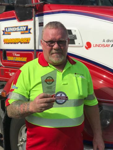Lindsay Transport driver Darren Cooke has been presented with the Australian Trucking Association’s Bridgestone Bandag Highway Guardian honour.