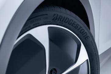 For the first time, the Turanza Eco tyres will bear the new Bridgestone EV Marking on the sidewalls.